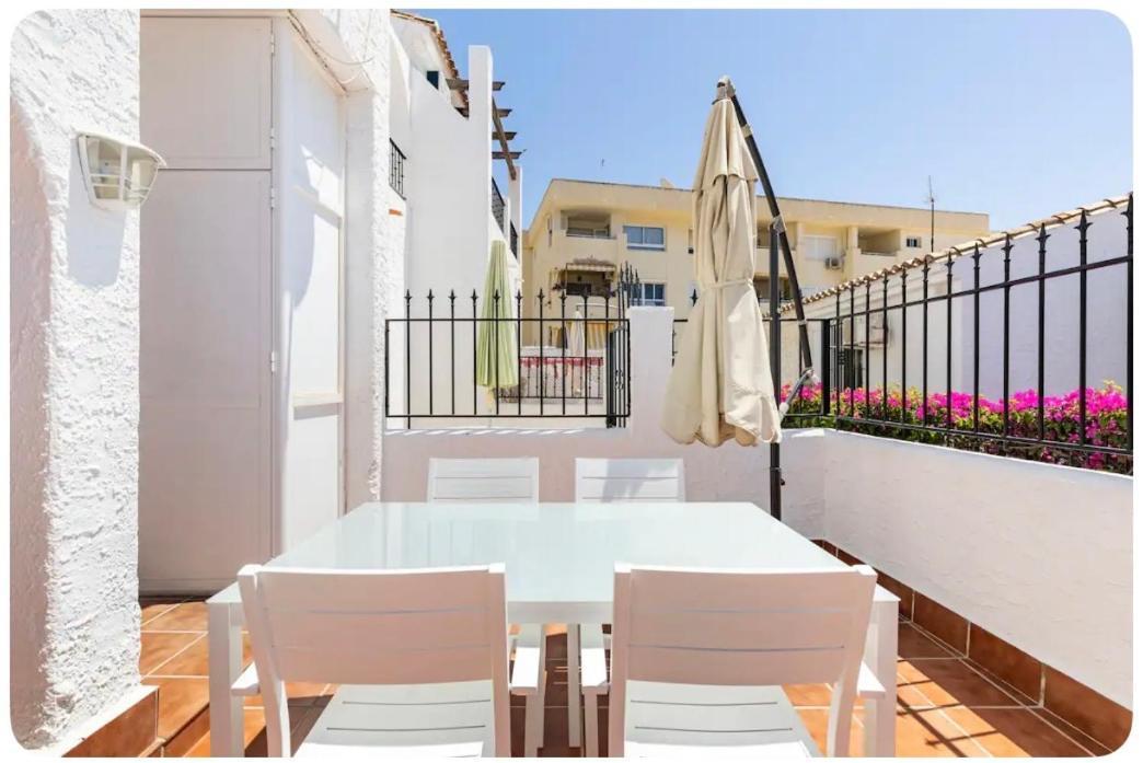 Вилла La Casa En La Carihuela Playa A 4 Minutos A Pie Торремолинос Экстерьер фото